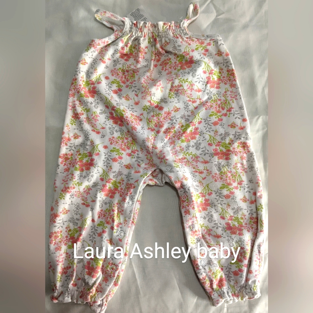 Old Navy & Brands 12 Month Girls Bundle - Picture 3 of 10